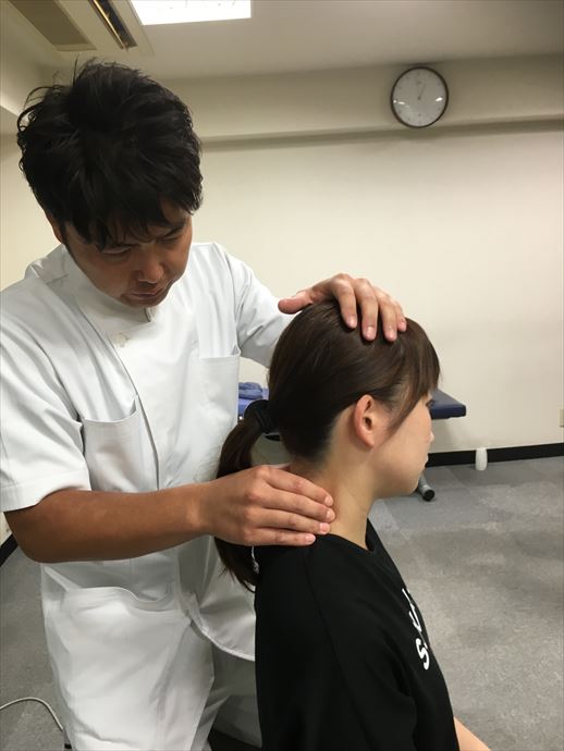 長野カイロプラクティック 施術の様子